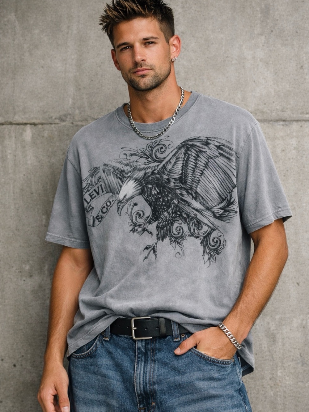 Y2K Levi's mens Large grey eagle graphic t-shirt